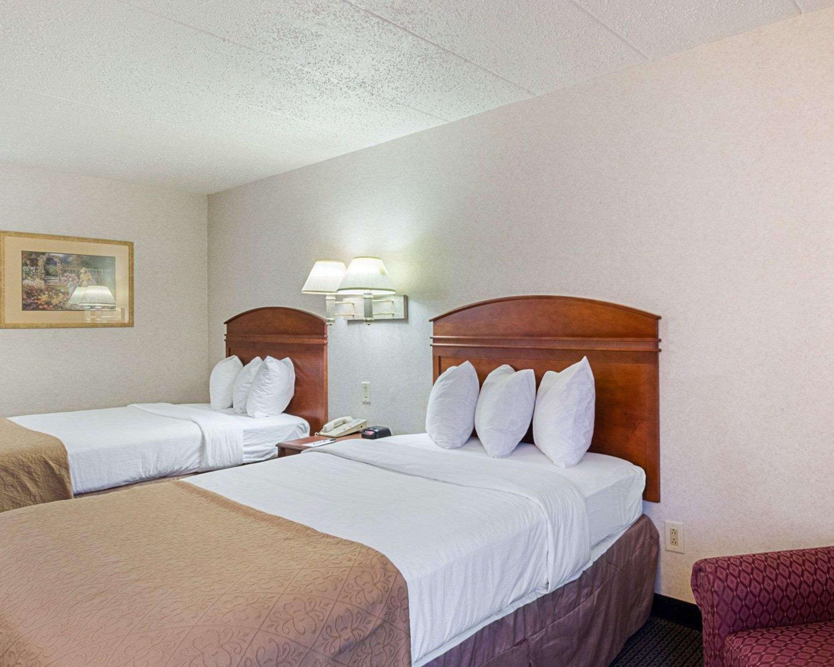 Quality Inn & Suites Вустер Экстерьер фото