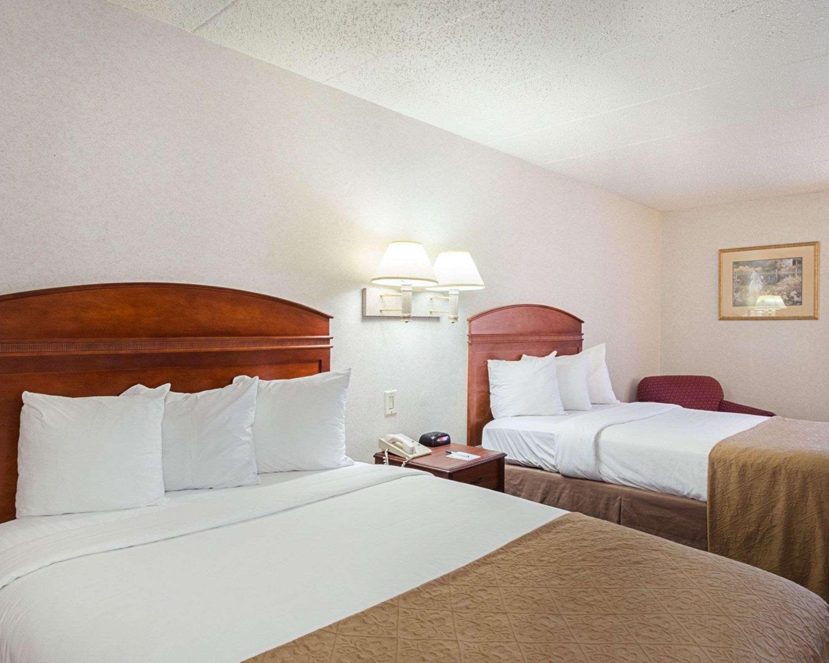 Quality Inn & Suites Вустер Экстерьер фото